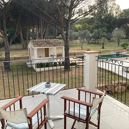 Bed & Breakfast Loumar 4*