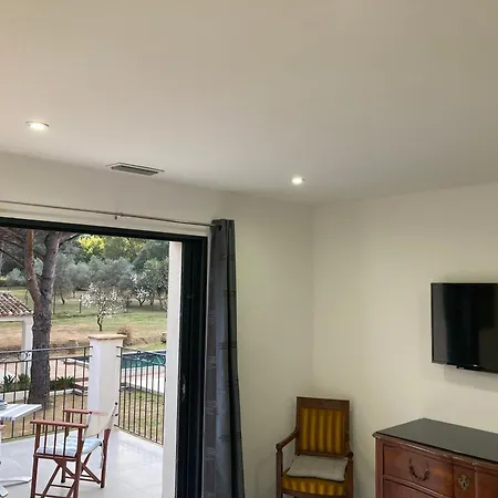 Loumar 4* 圣特罗佩