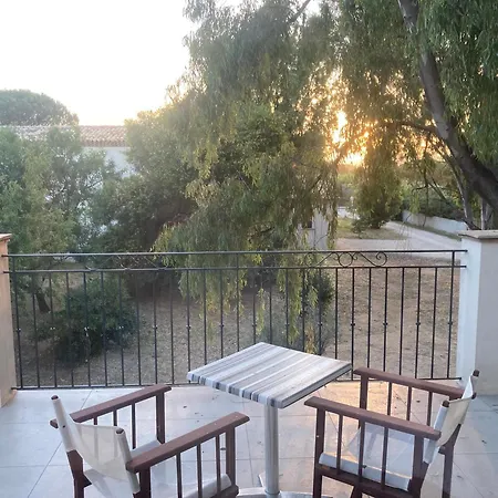 住宿加早餐酒店 Loumar 圣特罗佩