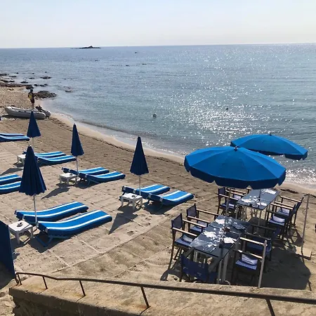 Loumar 住宿加早餐酒店