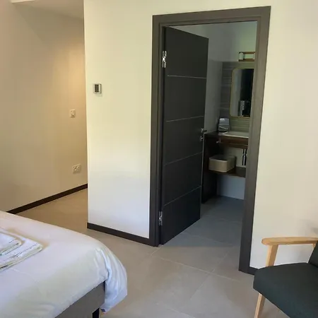 Loumar 4* 圣特罗佩