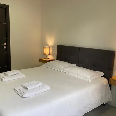 Loumar Oda ve Kahvaltı 4*