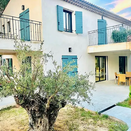 Oda ve Kahvaltı Loumar 4*