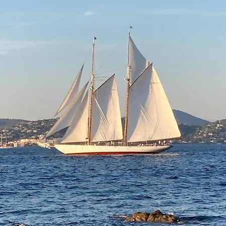 Loumar Oda ve Kahvaltı 4*