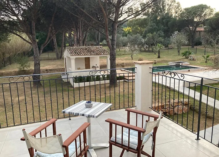 Bed & Breakfast Loumar 4*