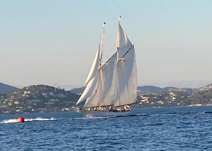 Bed & Breakfast Loumar 4*