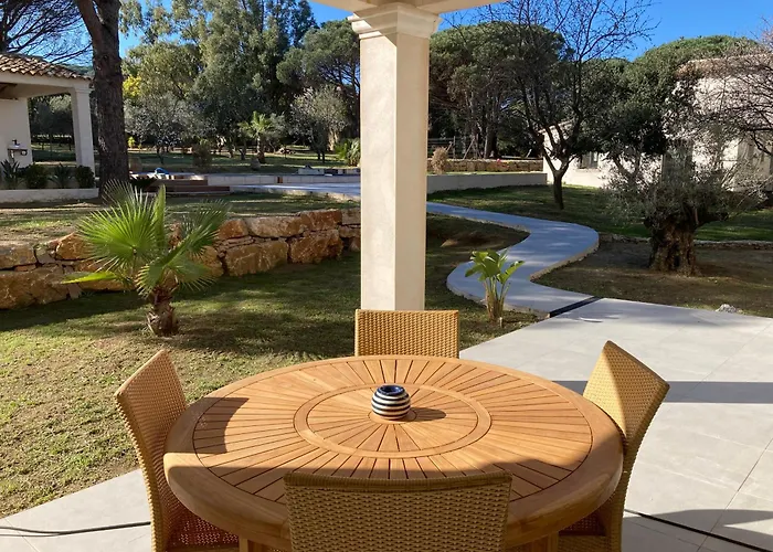 Bed & Breakfast Loumar 4*