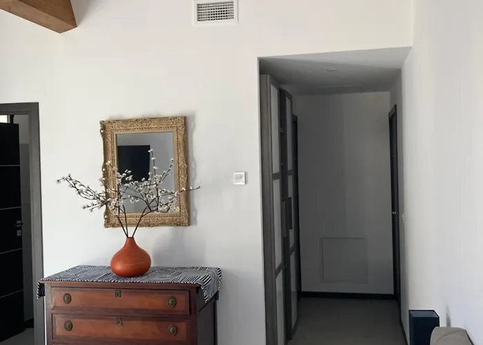 Loumar Bed & Breakfast 4*